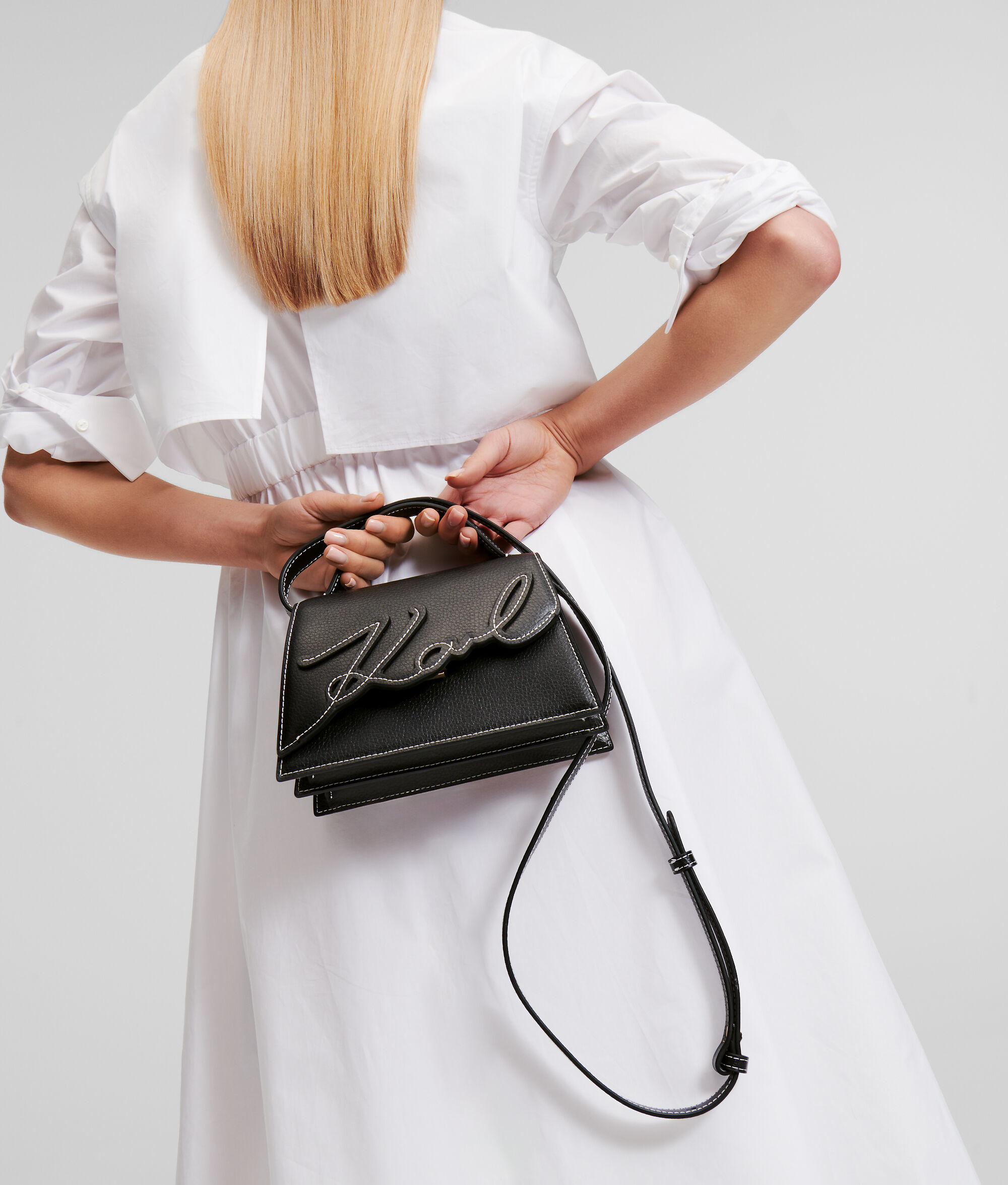 (image for) Outstanding KARL X AMBER VALLETTA CROSSBODY BAG